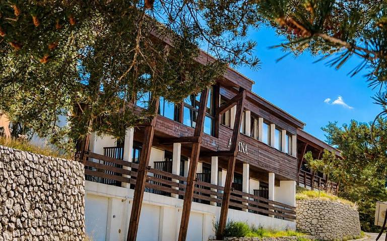 Hôtel pour 2 personnes, avec Terrasse ainsi que Jacuzzi et Sauna