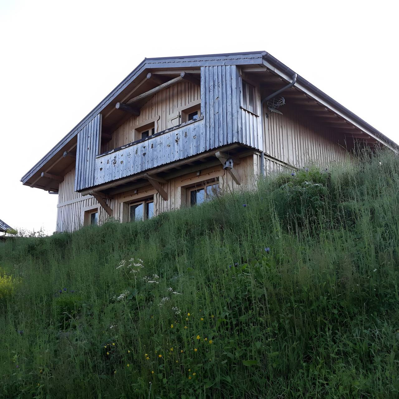 Chalet La Capite à Véro – Gezellig Savoyaards chalet met uitzicht op de bergen in Les Gets, Les Portes du Soleil