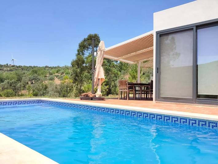 Location de vacances pour 4 personnes, avec piscine et jardin dans São Bartolomeu de Messines - 2