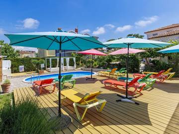 Ferienwohnung für 5 Personen, mit Terrasse und Garten in Umag