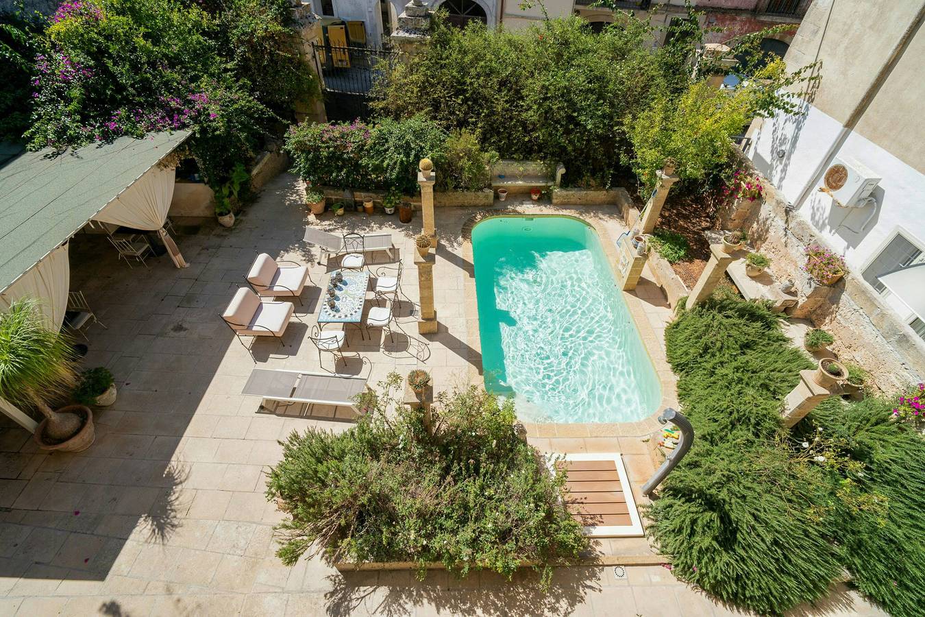 Villa mit Antiquitäten und Pool in Vitigliano in Giurdignano, Lecce Provinz