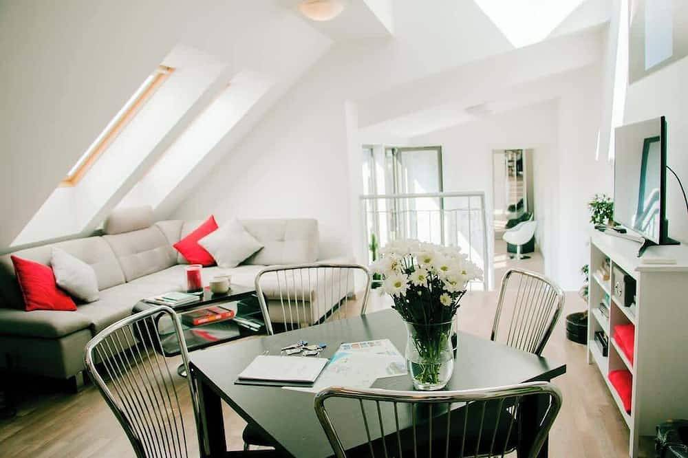 Entire apartment, Mi Apartments - Old Town Heart-Terrace&Castle View in Bratislava, Bratislava region