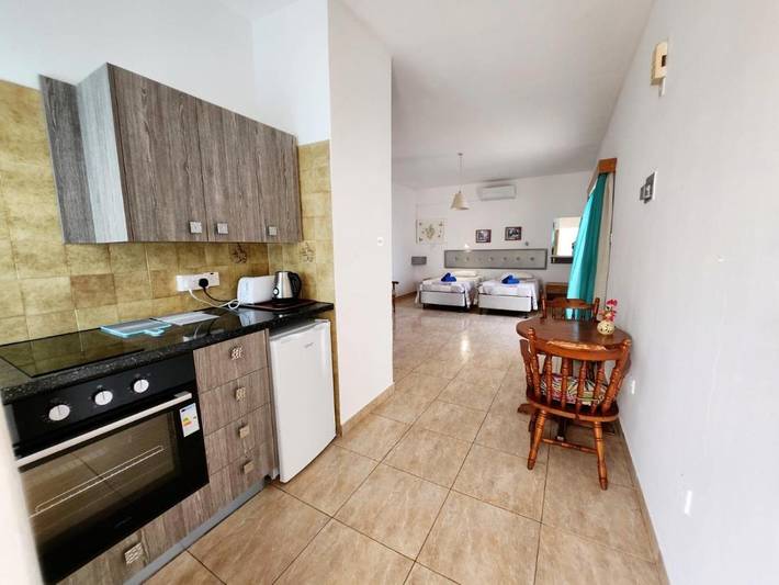 Ferienhaus für 2 Personen, mit Ausblick und Garten sowie Pool und Terrasse in Ayia Napa - 2