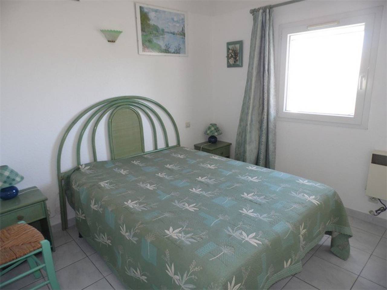 Maison mitoyenne duplex avec terrasse, garage et parking, proche plage, équipée pour 4 à 6 personnes in Marseillan, Côte méditerranéenne (France)