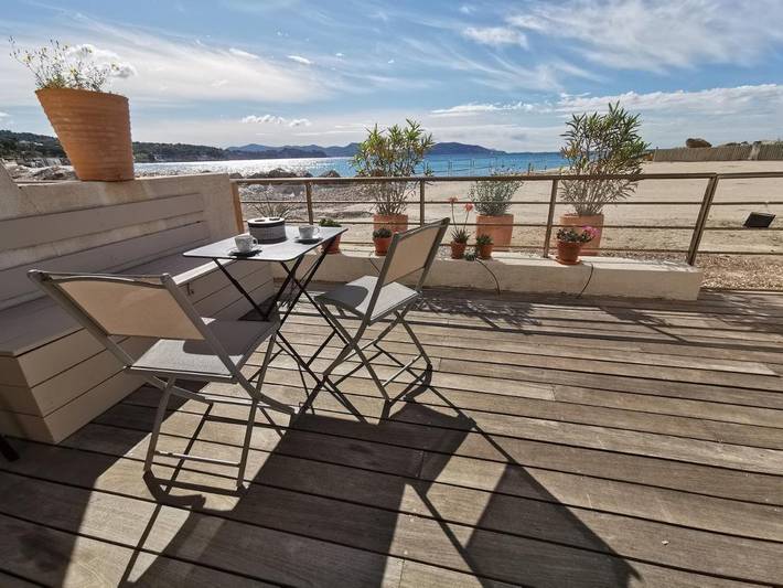 Gîte pour 4 personnes, avec terrasse et vue dans Port de Saint-Jean - 2