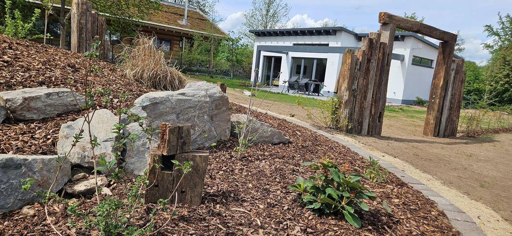 Bungalow für 4 Personen, mit Terrasse und Garten