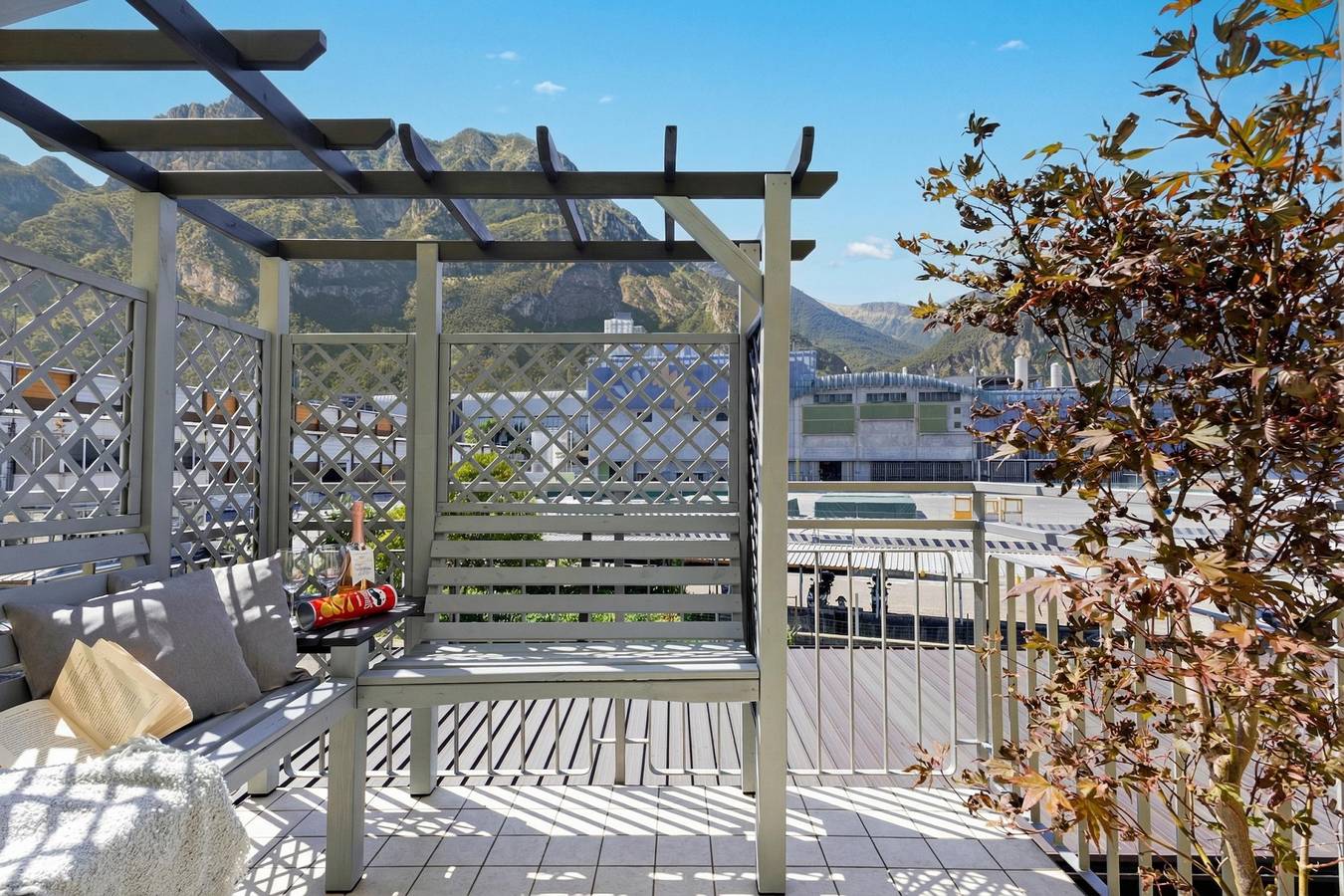 Ganze Wohnung, Appartamento Fabio Few Min From Lake in Riva del Garda, Gardasee-Berge
