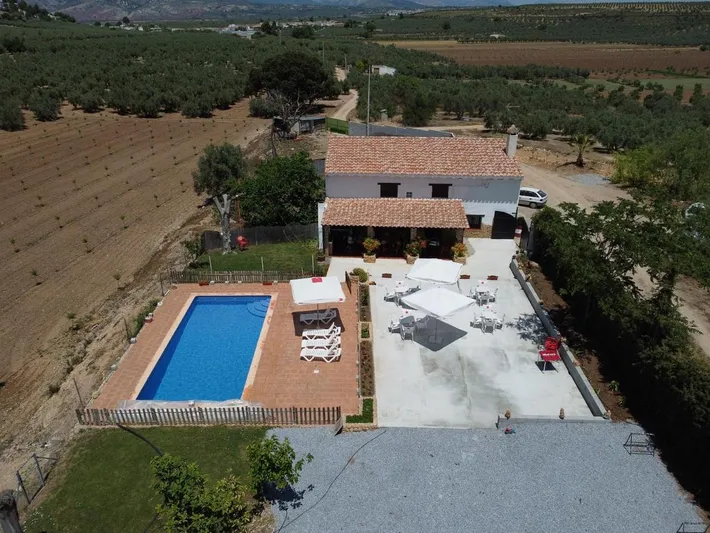 Casa de vacaciones para 17 personas, con jardín y piscina - 1