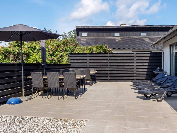 Ferienhaus für 10 Personen, mit Terrasse und Pool sowie Sauna in Vorupør - 2