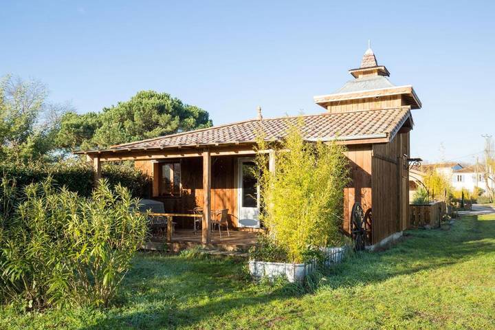 Location de vacances pour 2 personnes, avec Terrasse et Jardin à Saint-Médard-d'Eyrans