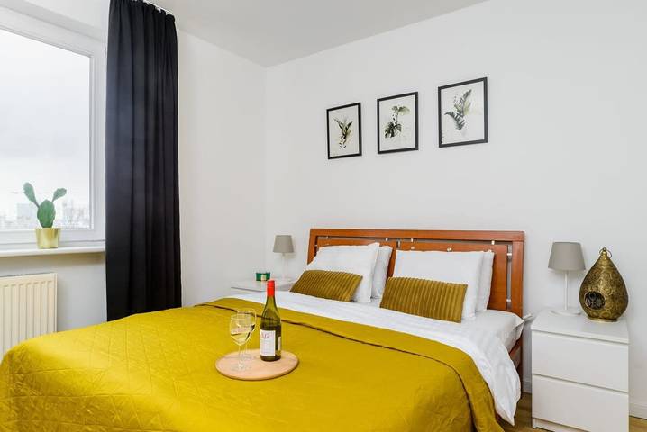 Apartment for 8 people, with Garden in Warsaw