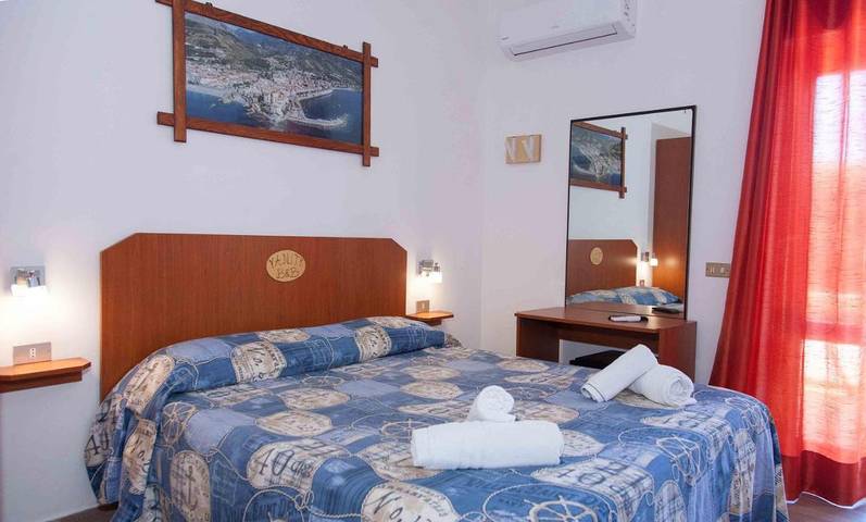 B&b per 2 persone, con panorama e giardino in Diamante