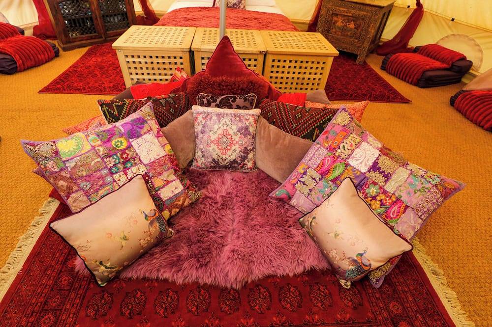 Bedouin Bell Tent, pet friendly, with open fire in Woolton Hill in Hampshire