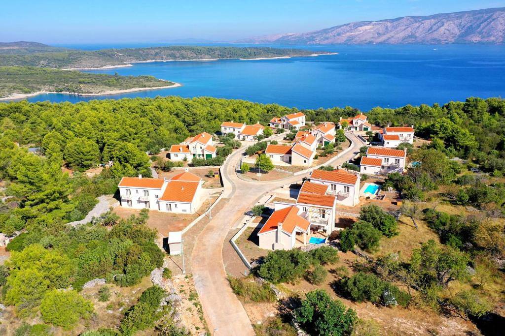 New holiday villa Milla with private pool and spacious garden in Stari Grad, Hvar
