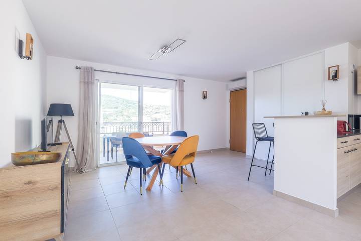 Location de vacances pour 4 personnes, avec Terrasse à L'Île-Rousse