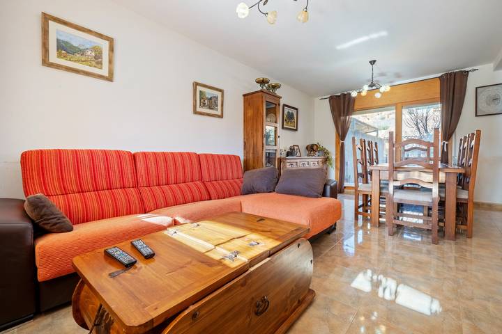 Chalet para 9 personas, con jardín y balcón, Se admiten mascotas en Bajo Aragón - 4