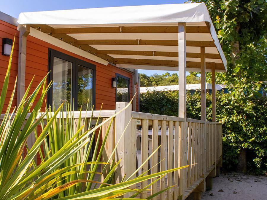 Camping Le Bois Verdon - Mobilhome 6 personnes - Papaye - 3 chambres - 33 m² - terrasse semi-couverte de 15 m² in Saint-Jean-de-Monts, Vendée