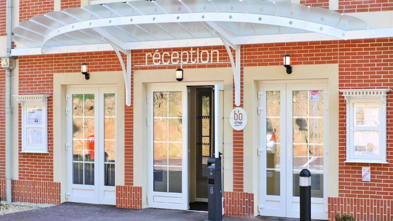 Entire holiday apartment, Ferienwohnung für 4 Personen (39 m²) in Bagnoles-de-l'Orne, Parc naturel régional Normandie-Maine