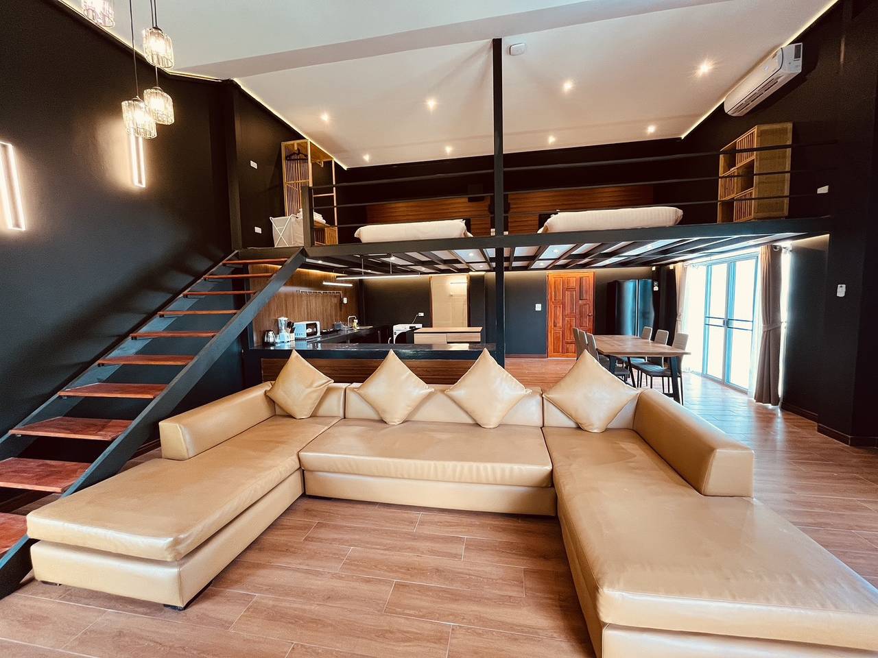 Appartement entier, Suite A Khaolak Loft avec 2 lits king size et 1 salle de bain à l'hôtel Kokotel Montana in Khao Lak