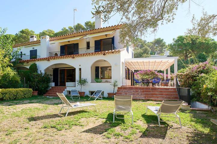 Casa rural para 8 personas, con jardín además de piscina y terraza en Llafranch - 2