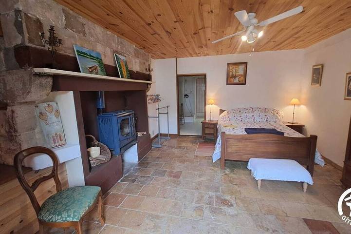 Location de vacances pour 2 personnes, avec jardin à Vaour - 4