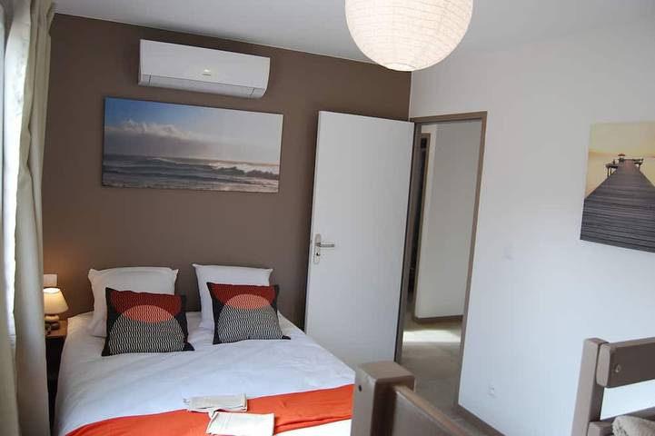 Villa pour 8 personnes, avec terrasse ainsi que jardin et jacuzzi au Grau-d'Agde - 4