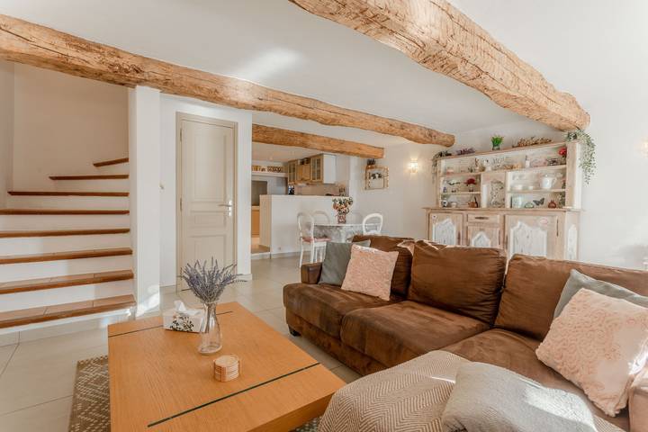 Ferienhaus für 8 Personen, mit Garten in Var