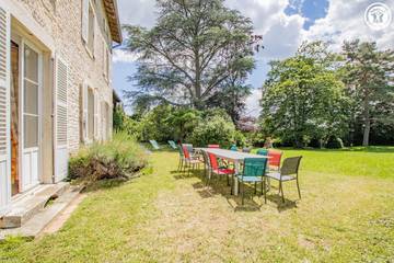 Gîte pour 12 Personnes dans Azé (Saône-et-Loir), Région de Mâcon, Photo 3