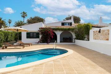 Villa in Sant Lluís, Menorcas Küste für 6 