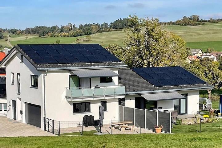 Ferienhaus für 4 Personen, mit Balkon und Garten - 1