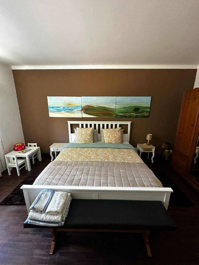 Apartamento de férias inteiro, Casa do Trevo in Salir do Porto, Tornada e Salir do Porto