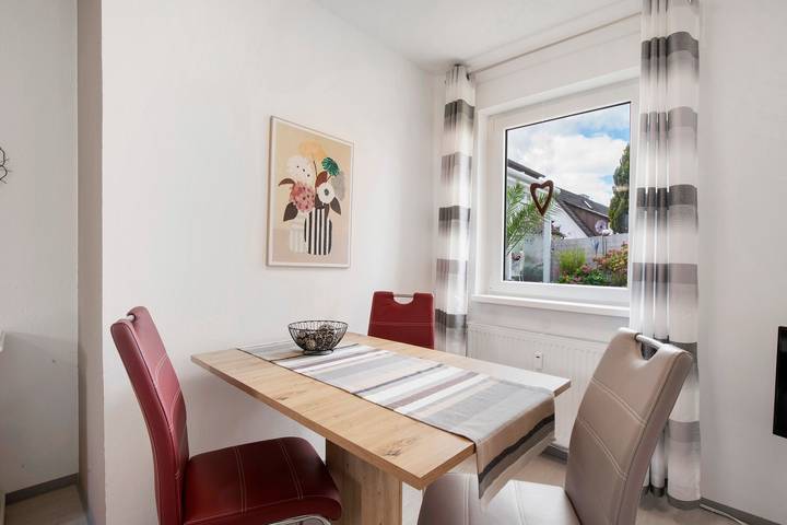 Ganze Wohnung, Ferienwohnung 'Steffi' mit privater Terrasse und WLAN in Laichingen, Laichingen Region