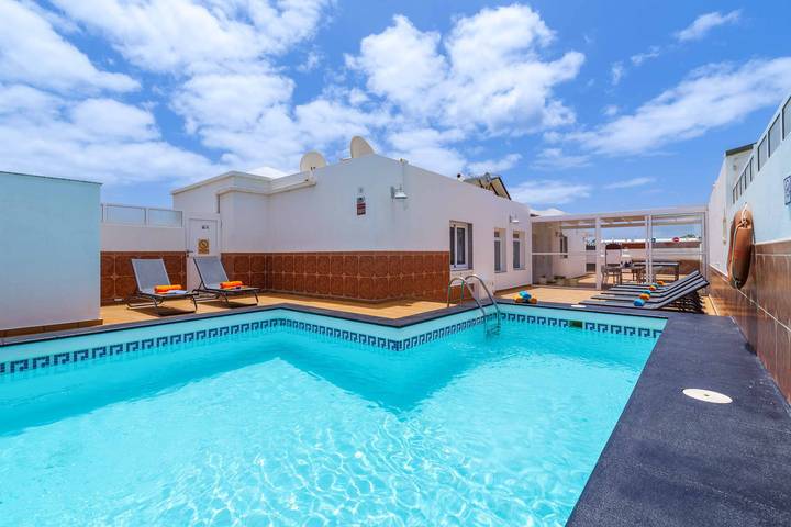 Villa for 8 people, with terrace in Puerto del Carmen