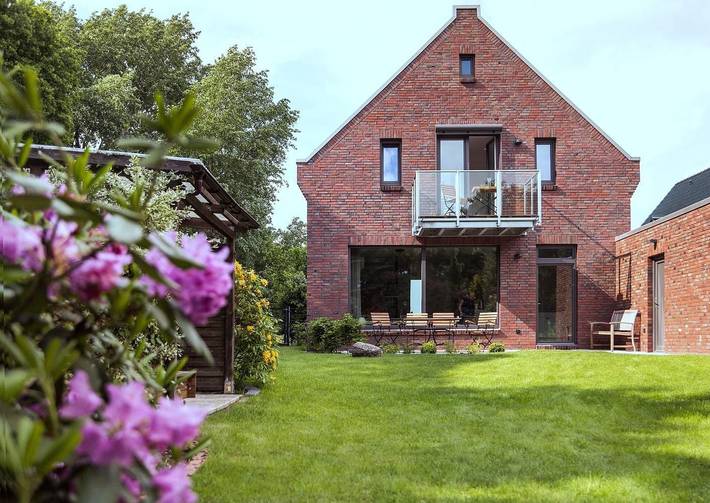 Ferienhaus für 6 Personen, mit Balkon und Terrasse sowie Garten und Sauna in Varel