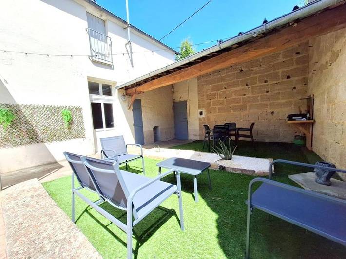 Location de vacances pour 6 personnes, avec jardin à Doué-la-Fontaine