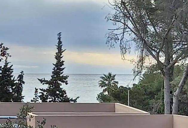 Chambre d’hôte pour 2 personnes, avec piscine ainsi que vue et terrasse à Saint-Raphaël - 3