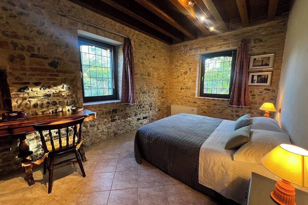 Ganze Wohnung, Podere Montevalle's Clubhouse in Alseno, Piacenza Provinz