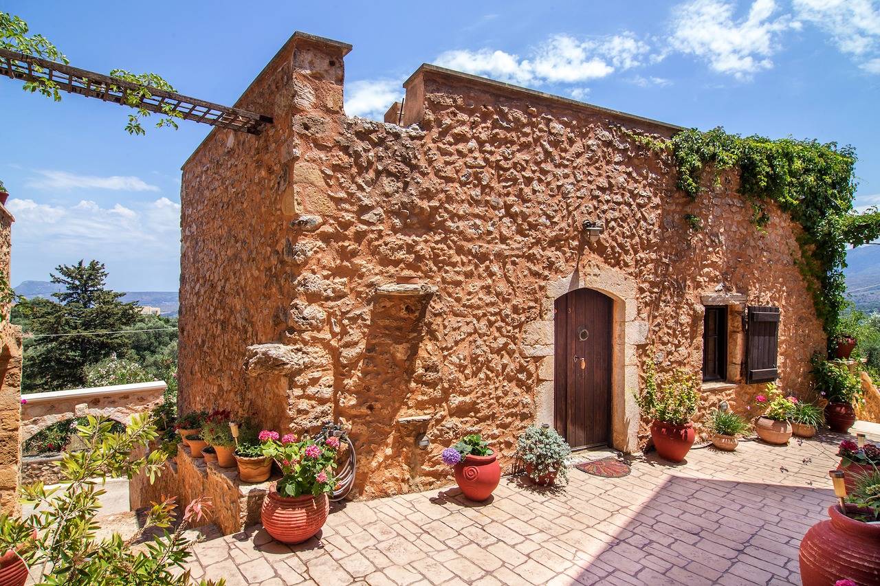 65 m² große Maisonette mit einem Schlafzimmer, Dachzugang und Parkservice, Blick auf die Berge und das Meer in Samonas, Chania und Umgebung