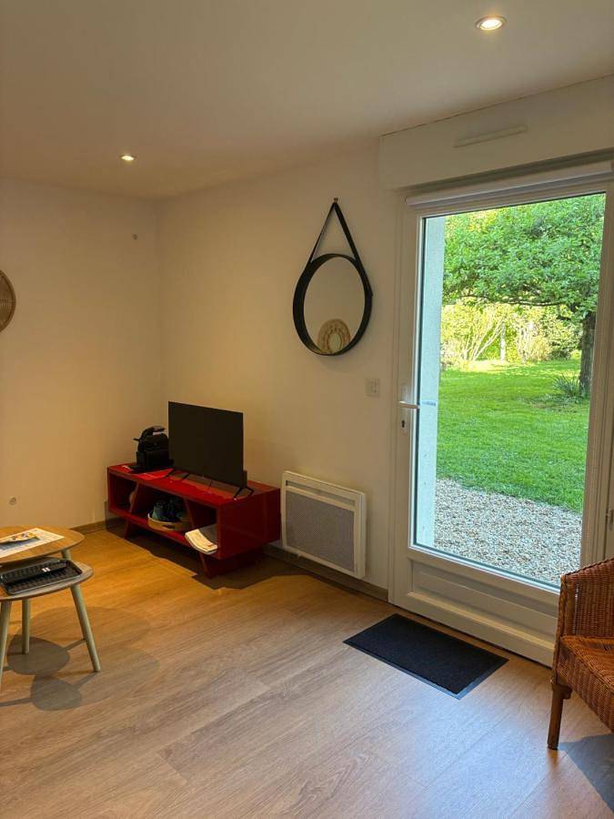 Family Room with Garden View in Sainte-Famille-en-Auge, Région de Lisieux