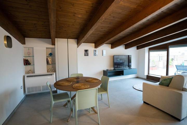 Appartamento per 4 persone, con terrazza e panorama a Bitetto