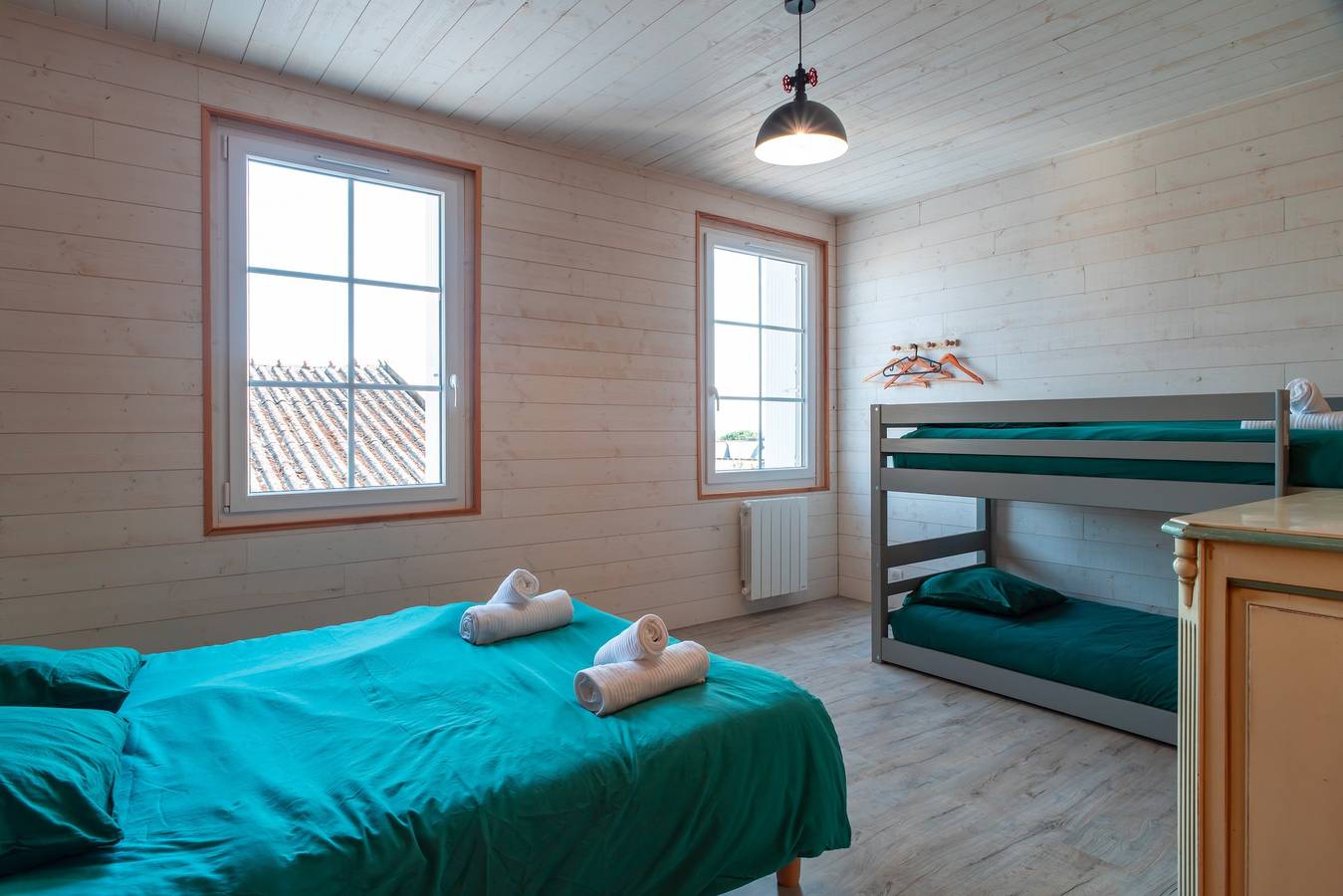 Ferienhaus für 8 Personen mit Terrasse in Plomodiern, Châteaulin und Umgebung