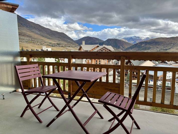 Appartement entier, Studio pratique, 5 pers., proche du centre (76 unités) in Huez, Parc national des Écrins