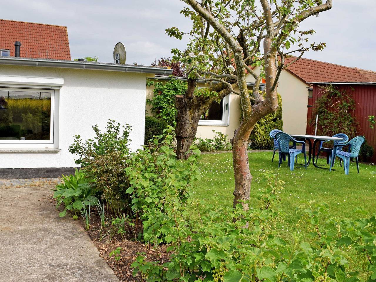 Ganze Ferienwohnung, Ferienhaus Sehlen auf Rügen - Ferienhaus Sehlen auf Rügen in Sehlen, Bergen auf Rügen und Umgebung