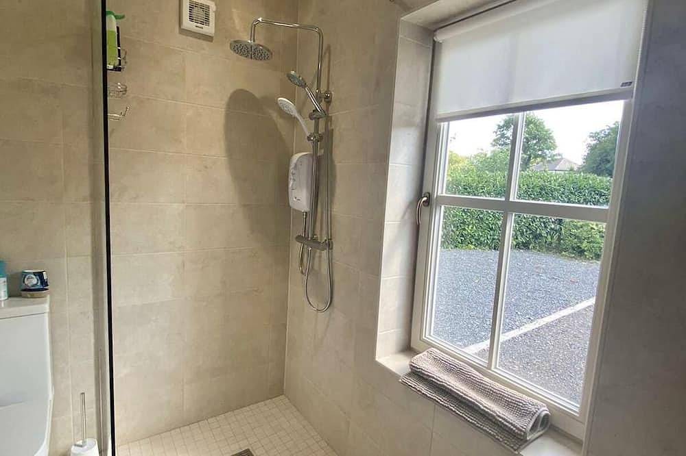 Ganze Wohnung, 1-Bed Apartment Near Nenagh & Lough Derg in Nenagh, County Tipperary