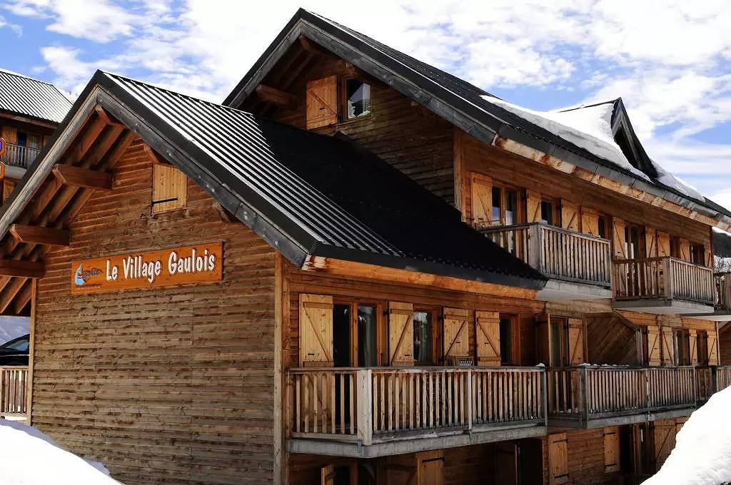 4-room Duplex Chalet 8 People in Saint-François-Longchamp, Le Grand Domaine