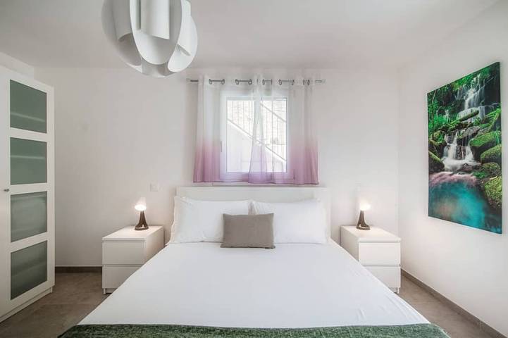 Ganze Wohnung, Neue Zweizimmerwohnung inmitten der Moesano-Täler (Cama 1) in Piani di Verdabbio, Cama