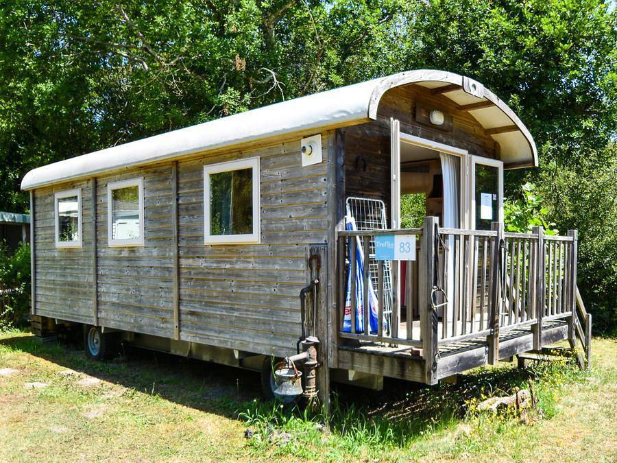 Camping La Forêt Lahitte - Tiny house 4 personen - Wohnwagen 2 Kleeblätter 2 Zimmer in Parentis-en-Born, Côte d’Argent