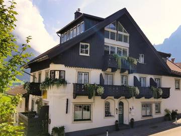 Gîte pour 2 personnes, avec balcon et vue à Lermoos