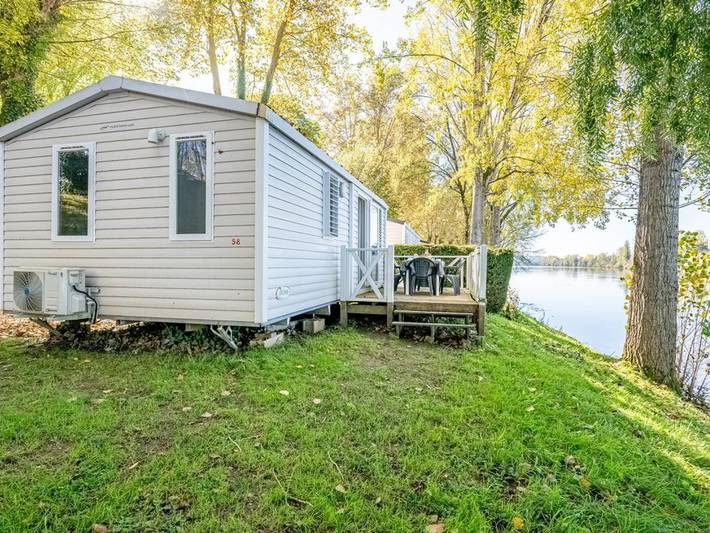 Mobil home pour 6 personnes, avec piscine, animaux acceptés à Badefols-sur-Dordogne