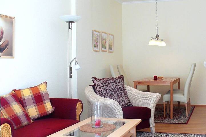 Ferienhaus für 6 Personen, mit Garten, mit Haustier in Warnemünde